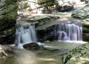 Агурские водопады в Агурском ущелье — фото 4