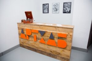 Арт-резиденция Константина Хабенского «АРТХАБ» в Казани: творческое пространство для всех