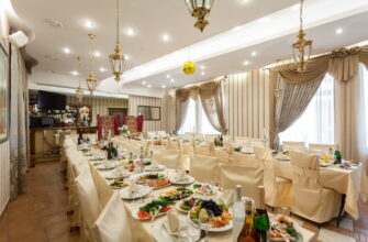 Ресторан Пхали у метро Маяковская: грузинская и европейская кухня в центре Петербурга