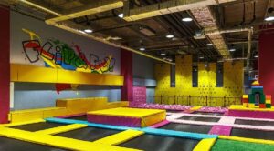 Батутный центр Flip&Fly в Мытищах: спорт и развлечения для всей семьи