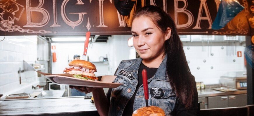 Байкерский бар «Big Twin Bar»