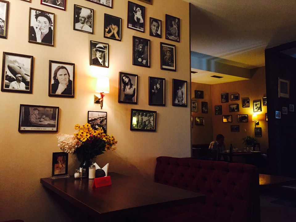 У Жуля / Chez Jules