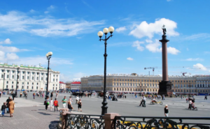Дворцовая площадь — сердце Санкт-Петербурга