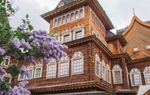 Экскурсия по дворцу царя Алексея Михайловича в Коломенском