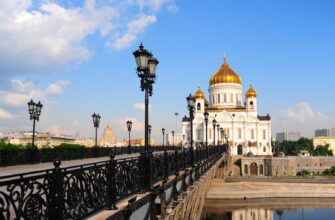 Москва с высоты колокольни храма Христа Спасителя