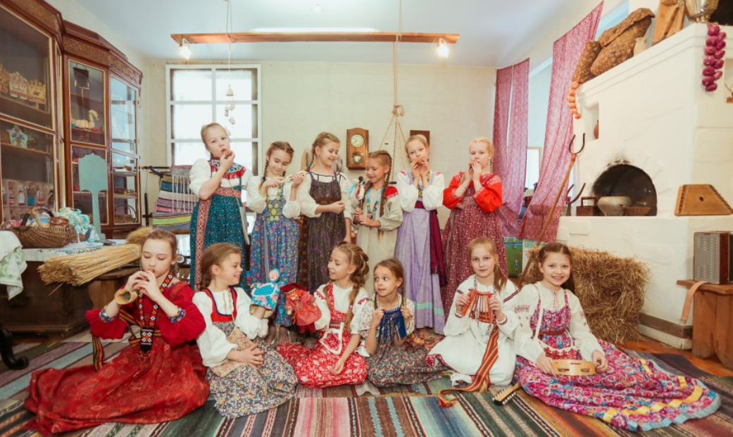 Фольклорный центр «Русская изба» в Екатеринбурге: погружение в культуру