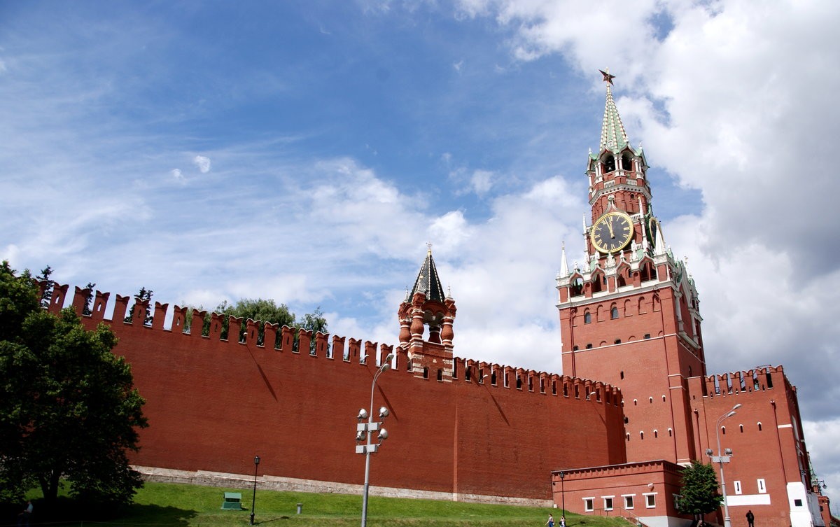 Артём