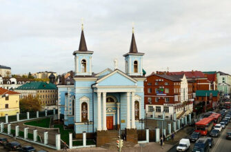 Храм Воздвижения Святого Креста в Казани: архитектурная жемчужина