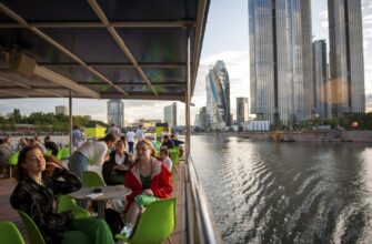 Московская гранд-прогулка с музыкальной программой и ужином