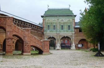 Крутицкое подворье + подъём в теремок и крытые галереи