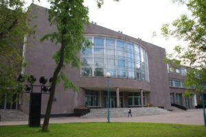 Культурный центр ЗИЛ: современное пространство искусства и творчества в Москве