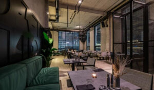 LoungeRoom — уютный кальянный бар в Санкт-Петербурге с атмосферой дружеских встреч