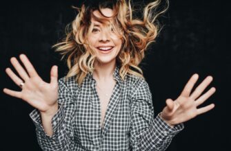 Люся Светлова и Джазонутые