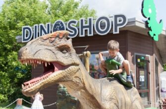 Магазин Dinoshop в парке «Сказка» — динозавры для детей и коллекционеров