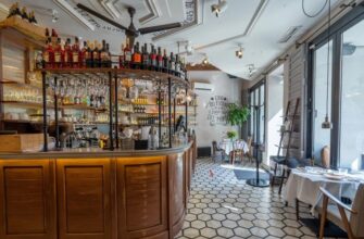 Итальянский ресторан Мария Санта в Мещанском районе с летней верандой