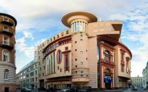 Московский театр «Et cetera»: драматическое искусство в самом центре столицы