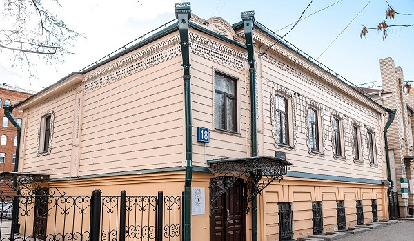 Музей наивного искусства в Екатеринбурге: мир ярких эмоций и творчества