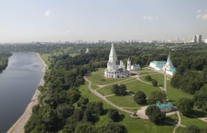 Музей-заповедник «Коломенское»: исторический парк с уникальной архитектурой и природой