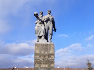 Город трудовой доблести: Екатеринбург в 1941–1945 годах