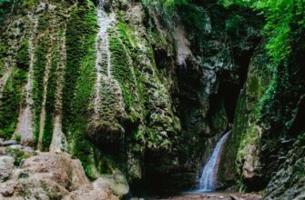 Из Краснодара — на Гебиусские водопады, к диким пляжам и горе Верблюд