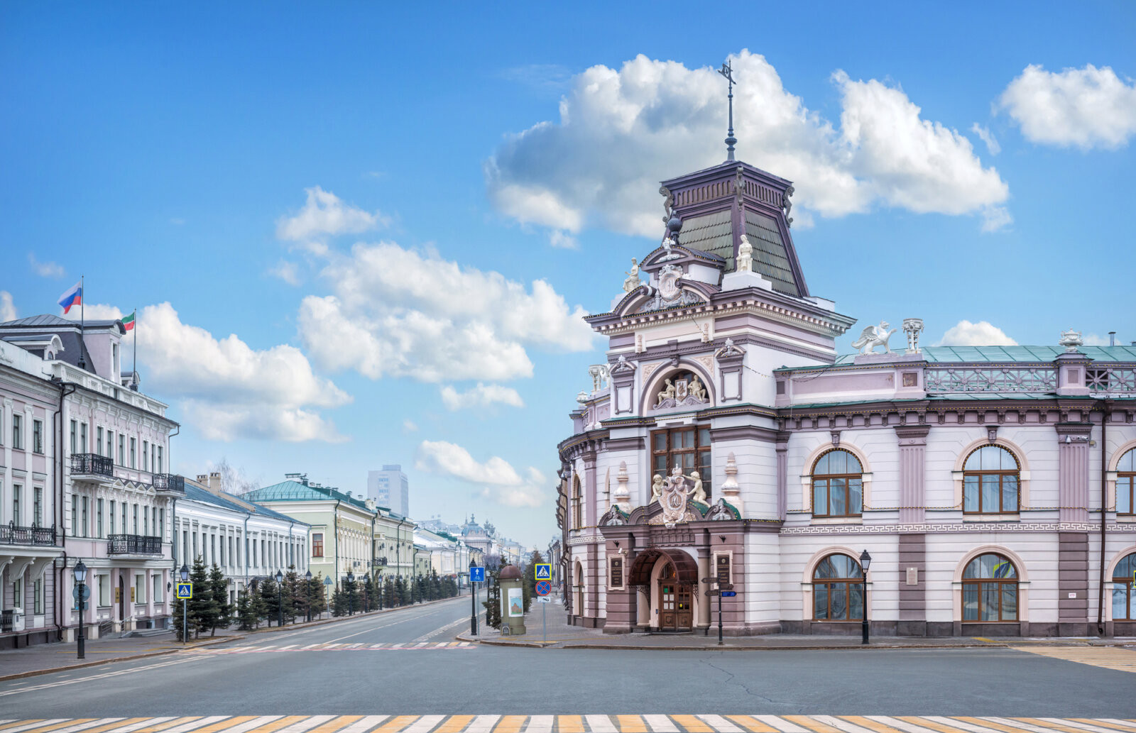 Кремлёвская, или Невский проспект в миниатюре
