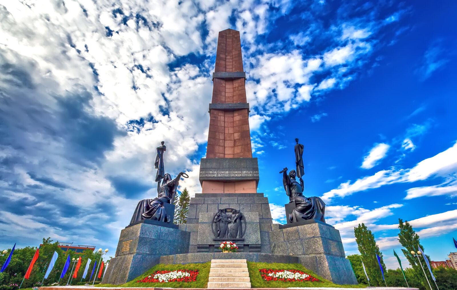 Уфа: от крепости до города трудовой доблести