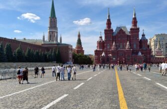 Обзорная автобусная экскурсия «Точка притяжения — Москва»