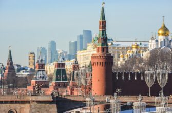 Обзорная экскурсия по Москве с посещением Кремля (билеты включены)