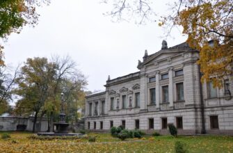 Особняк Н. Д. Стахеева — исторический памятник и культурное пространство в Москве