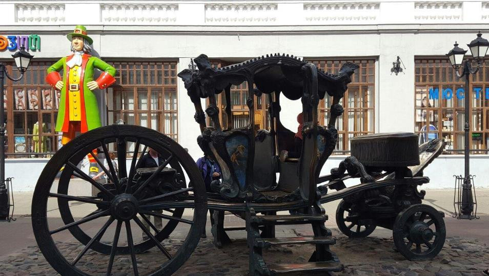 Памятник карете Екатерины II