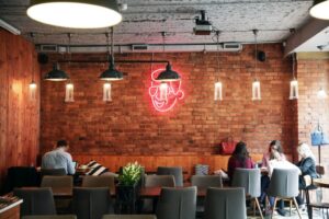 Панинаро алиментари и винерия / Paninaro Alimentari & Vineria — фото 3