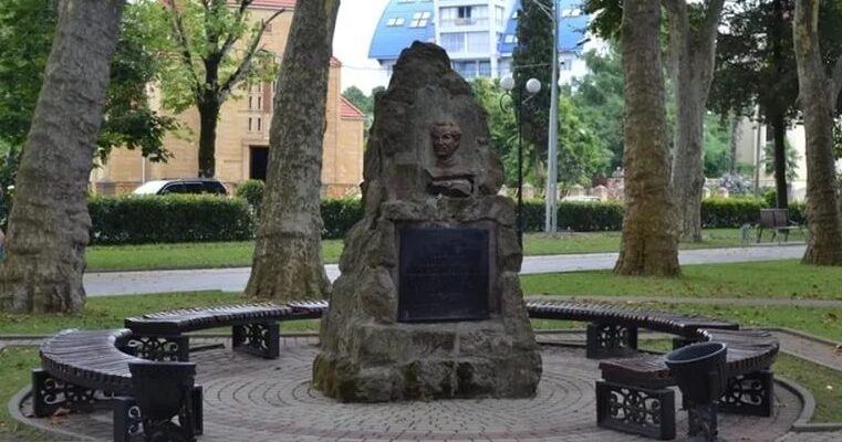 Парк имени Бестужева-Марлинского