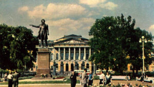 Площадь Искусств — фото 3