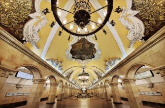 Площадь трёх вокзалов и самый красивый узел метро
