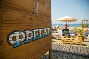 Пляж «Фрегат» в Сочи – идеальное место для семейного отдыха