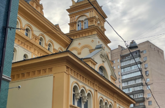По Голутвинской слободе — с архитектором и мандариновыми историями