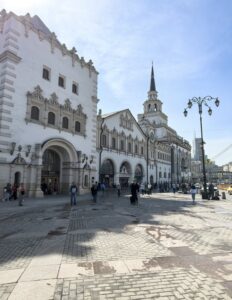 По стопам Остапа Бендера: великие комбинации НЭПа на площади Трёх вокзалов