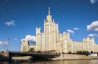 По Таганке: у той горы, где синяя прохлада
