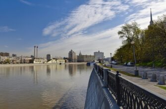 Покажу Москву будущего на электросудне и пешком (круглый год)