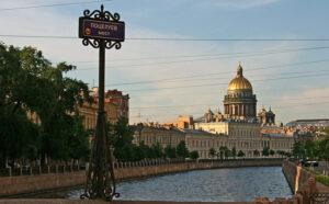 Поцелуев мост — романтика Санкт-Петербурга на реке Мойке
