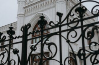 Пять домов на Патриарших прудах