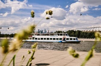 Речная прогулка от Воробьёвых гор до Новоспасского моста: в одну сторону или круговая на выбор