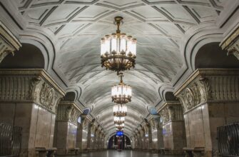 Роскошь старого московского метро: 17 самых красивых станций