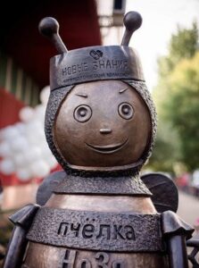 Скульптура «Пчелка НоЗя» — фото 3