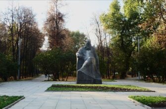 Сквер Девичьего поля — уютный уголок истории и природы в Москве