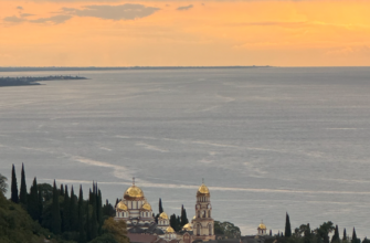 Абхазия — там, где горы встречаются с морем