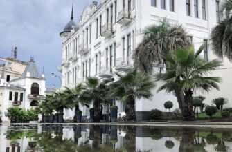 Из Сочи в восточную Абхазию: Сухум и термальный источник Кындыг
