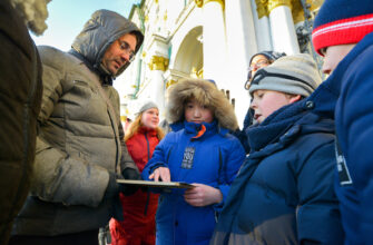 Познавательная прогулка вокруг Эрмитажа для детей (в группе)