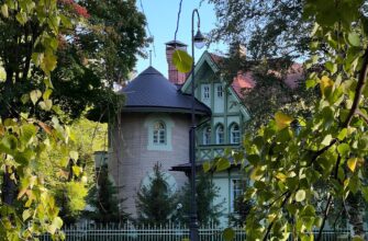 Каменный — остров сокровищ: прогулка по элитному дачному предместью