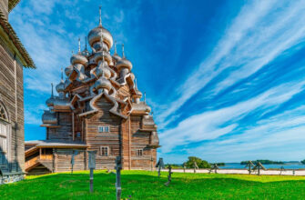Деревянное кольцо Карелии и храмы без гвоздей — из Санкт-Петербурга